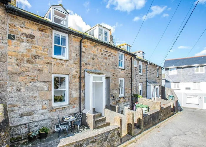 Neptune Cottage Burrow Road St Ives 